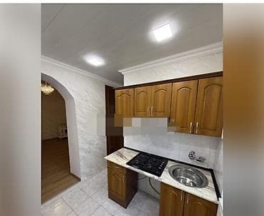 Bakıxanov Qəsbəsində (RAZİN) Tam mərkəzdə (Dvarece) yaxın N72 N74 lalafo.az -da Bakıxanov Qəsbəsində (RAZİN) Tam mərkəzdə (Dvarece) yaxın N72 N74