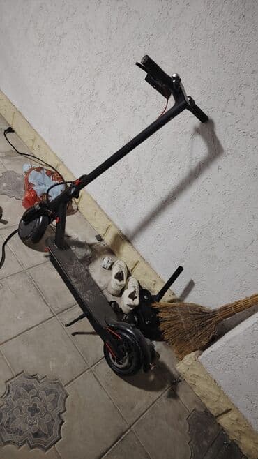 Velosiped aksesuarları: Elektrik skuter dəsti - 2 ədəd elektrik skuter birlikdə. - Birincisi — 2