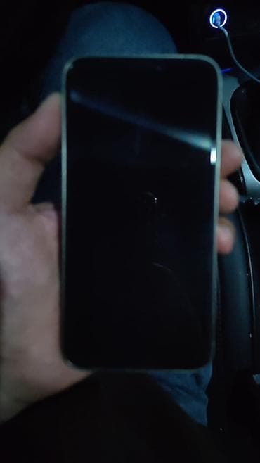 mingecevir iphone: IPhone Xs, Gümüşü, Face ID — 3