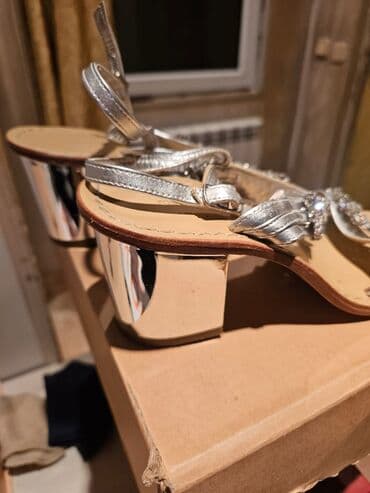 босоножки 27 размера: Elle, Размер: 35, цвет - Золотой, Новый — 4