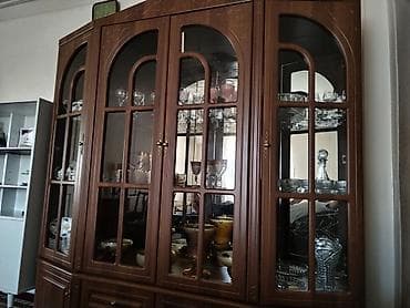 ucuz darvaza satilir: Klassik üslubda vitrinli bufet - Material: taxta karkas, şüşə vitrin — 1
