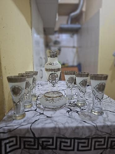 icki: Original Versace qedehler - Tərkib: 1 ədəd karaf/qrafın, 6 ədəd — 1