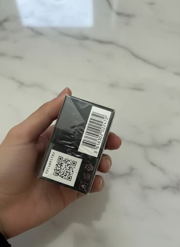 Hədiyyə alınıb mənə. İşlətmədiyim üçün satıram tam orjinaldır