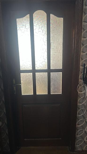 4 qapı 3 şuşelı biri şüşesiz hamısı bir yerde 60 azn