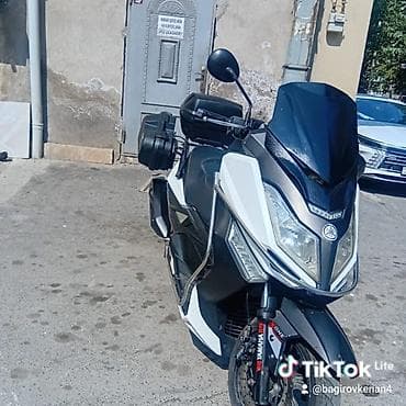 azsamand diski: Maxi skuter – şəhər içi və uzun məsafələr üçün tam təchizatlı turinq — 3