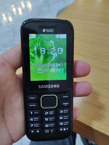 şur mikrafon: Samsung 4 GB, rəng - Qara, Düyməli — 3