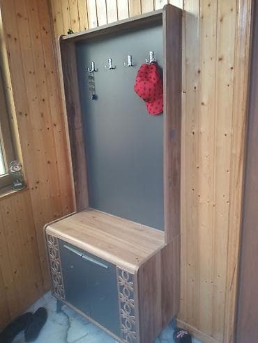 2 qapılı, Qəhvəyi, Açılan, Düz dolab