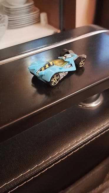 gta 6 cd: Orginal Hot Wheels RD-06 die-cast oyuncaq maşın - Model: RD-06 (alt — 2