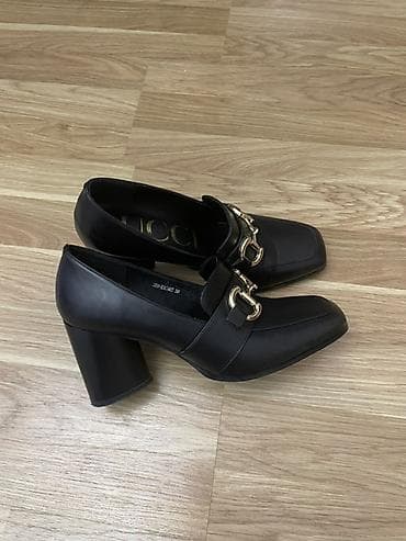 Qadın ayaqqabısı – 38 razmer ! 14azn! 65 m alinmiwdi 2 defe geyinilib
