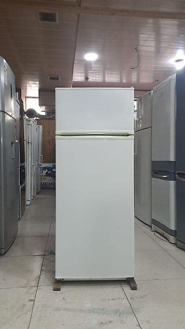 Avtoelektronika: İkiqapılı soyuducu (üstdə dondurucu) - Rəng: ağ - Qapı düzümü — 3