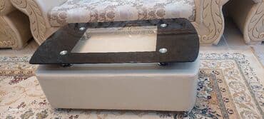 Вешалки: Qonaq otağı dəsti – klassik dizayn Tərkib: - 1 ədəd 3 nəfərlik divan — 1