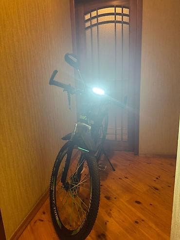 velosiped isiqi: İşlənmiş Şəhər velosipedi 29", sürətlərin sayı: 7, Ünvandan götürmə — 3