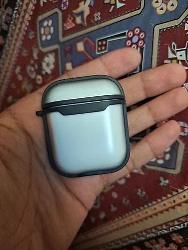 simsiz qulaqlıq: Simsiz qulaqcıq – şarj qutusu ilə - Ağızı yuxarı açılan kompakt şarj — 3