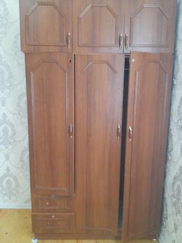 kunc dolablar: İşlənmiş, 3 qapılı, Siyirməli, Qəhvəyi, Taxta, Açılan, Düz dolab — 2