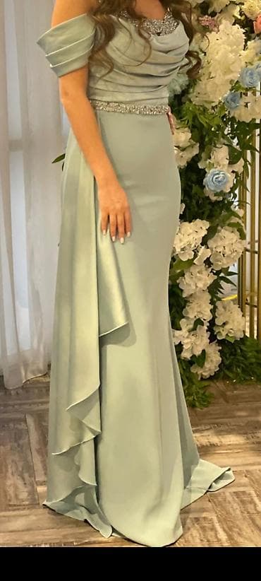 beden kremi: Mağaza üçün elegant ziyafət donları kolleksiyası - Model: drapeli — 3