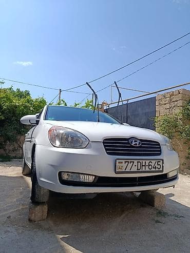 passat disk: Hyundai Accent (sedan), ağ rəng. Texniki xüsusiyyətlər və təchizat: - — 1