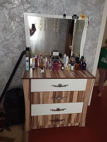 Yataq desti satilir tecili evden cixmalidir. 250 manat. unvan Bine — 3