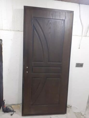 taxta pataloklar: QAPILARIN RESTAVRASİYASI
VƏ RƏNGLƏNMƏSİ — 18