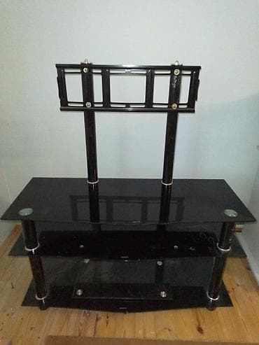 Künc Tv altlığı, Polkalı, Şüşəli