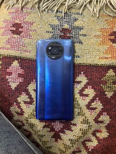 prastoy telfon: Məhsul: Mavi rəngli smartfon Xüsusiyyətlər və dizayn: - Korpus — 6