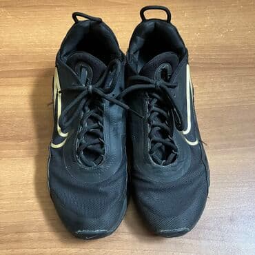 çəkmə kişi: Orijinal Nike az geyinilib daha çox orijinal geyimlər instagram — 2