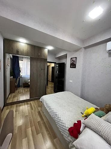 ev ucuz: Geniş və işıqlı mənzil – açıq mətbəxli qonaq otağı və rahat yataq — 5