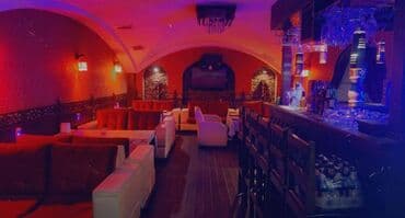 nefis döner masazir: Azadliq metrosuna yaxin yerləşən pab, ümumi sahəsi 200 kv,m olan, ayi — 7