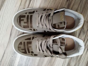 Səndəl və şəp-şüplər: FENDI kişi krossovkaları - Rəng: bej/boz tonları, ağ altlıq, sarı — 2