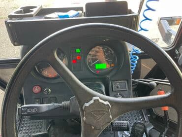 təkər traktor: Texnikanın heç bir problemi yoxdu. Tam saz vəziyyətdədir. Zavod çex — 5