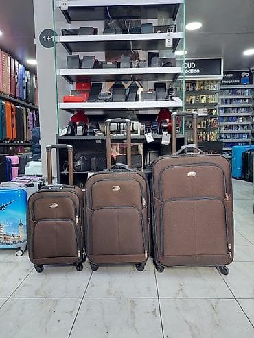 Məhsul: 3 ədəd yumşaq korpuslu, təkərli səfər çamadanı dəsti - Rəng