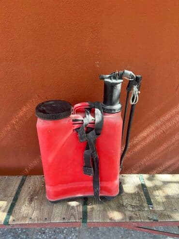 Bitkilər üçün dərman səpən apartlar satılır.Səliqəlidir.Real alıcılar