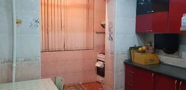 ist petrol tbilisi prospekti: Bakı, 3 otaqlı, Köhnə tikili, m. Memar Əcəmi, 90 kv. m — 5