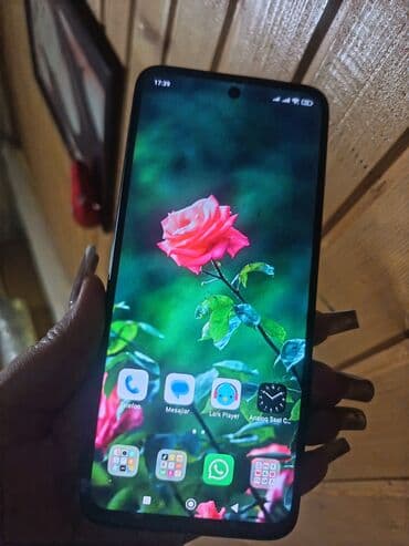 Redmi 12 əla veziyetdedi heç bir problem yoxdu uzunde pilonka var — 1