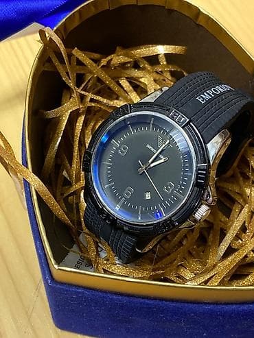 Смарт браслеты: Hər şeyi dəqiq işləyən çox gözəl saat hədiyyəlik qutuda. Xaricdən — 2