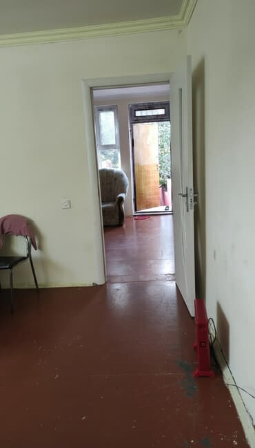 Дом находится на проспекте 8 ноября, око школы √59.Вдоме есть wi-fi lalafo.az -da Дом находится на проспекте 8 ноября, око школы √59.Вдоме есть wi-fi