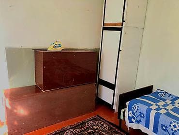 200 azn kiraye ev: Ev 2 ci alatava xaliq faiqoğlu qarajının yaxınlığında yerləşir.Ev — 4