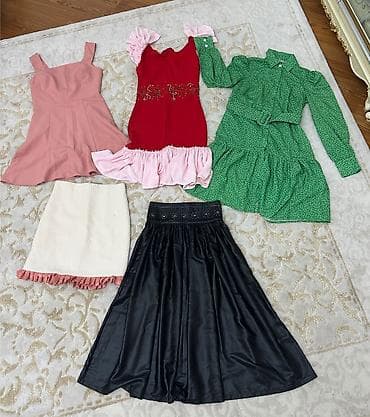 Костюмы: Qadın geyim dəsti – 5 parçali S-M razmerlerdi . hamisi bir yerde 20 m — 1