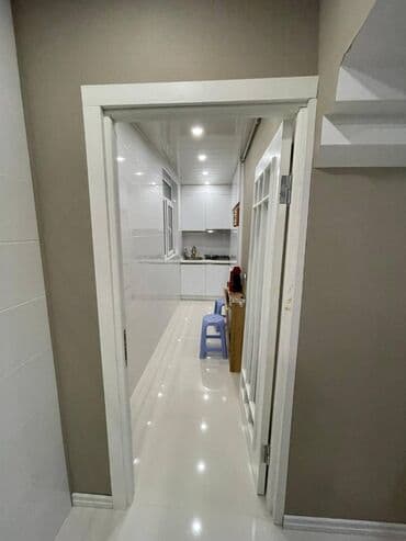 20 ci sahede kiraye heyet evleri: Bakı, 3 otaqlı, Köhnə tikili, m. Xalqlar Dostluğu, 60 kv. m — 9