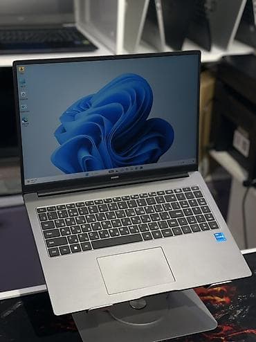 ses aparatı: ◽Model : Honor MagicBook X16 ◽Prosessor : İntel core I5-12450H 2.80 — 4