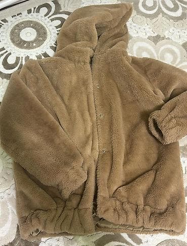 Uşaq geyimi və ayaqqabıları: Çox ucuz Uşaq qış geyim dəsti, kurtkalar hər biri 25 AZN, şalvarlar — 2