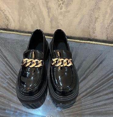 don sumqayit: Qadın üçün qara lak dəridən loaferlər - Material: parlaq lak formalı — 2