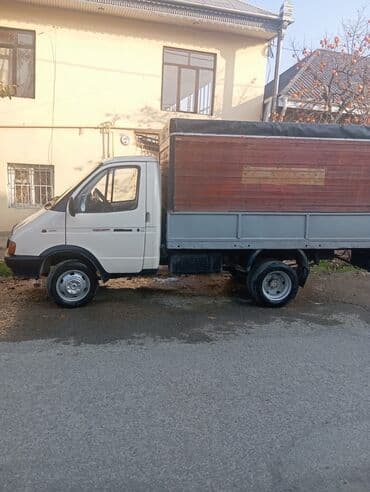 surucu şəksi yuk maşını: Yükdaşıma üçün praktik kiçik tonnajlı maşın - Kuzov: taxta yanlı — 1