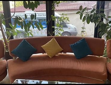 Modern yumşaq mebel dəsti - Tərkib: 1 ədəd qövs formalı künc divan, 2