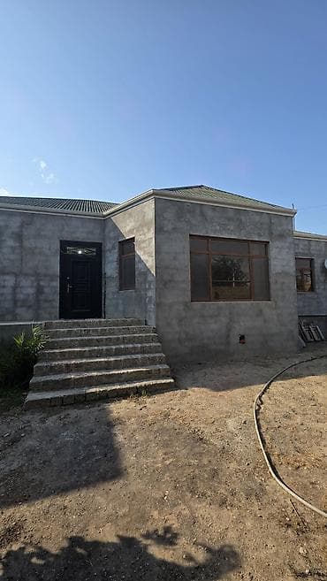 midada satilan evler: 5 otaqlı, 145 kv. m, Təmirsiz — 5