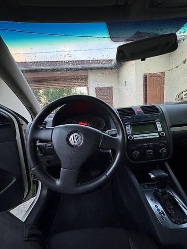 Продажа авто: Volkswagen Jetta: 1.6 л | 2008 г. Седан — 8