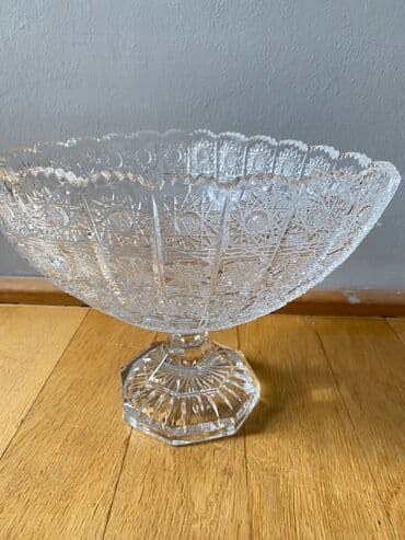 Cexiya xrustali meyve qabi satilir. 35 sm diameter