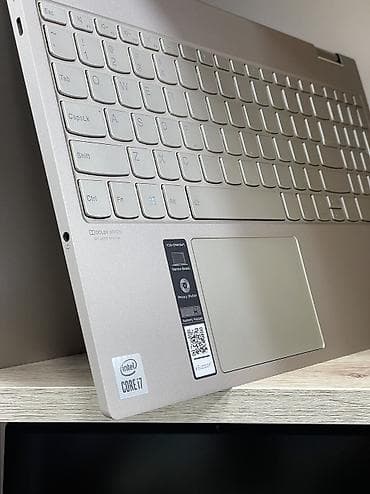 Lenovo: Lenovo Yoga, 15.6 ", Intel Core i7, 256 GB — 6