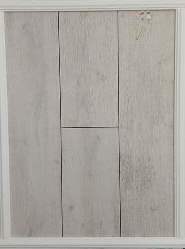 sədərək ticarət mərkəzi laminat: Ağac naxışlı laminat döşəmə paneli. Açıq rəngli və taxta damarlı səthi — 1