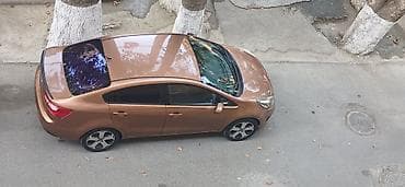 prius 30 kuza: Kia Rio: 1.2 l | 2012 il Sedan — 6
