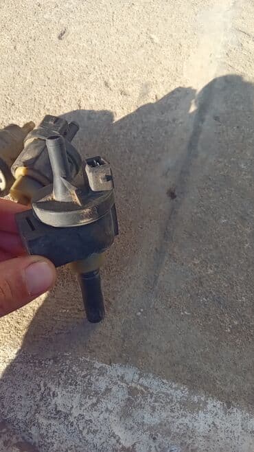 əks klapan: Chevrolet AVEO, 2011 il, Orijinal, ABŞ, İşlənmiş — 2